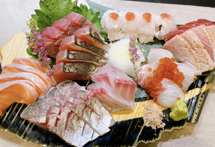 刺身盛合せ